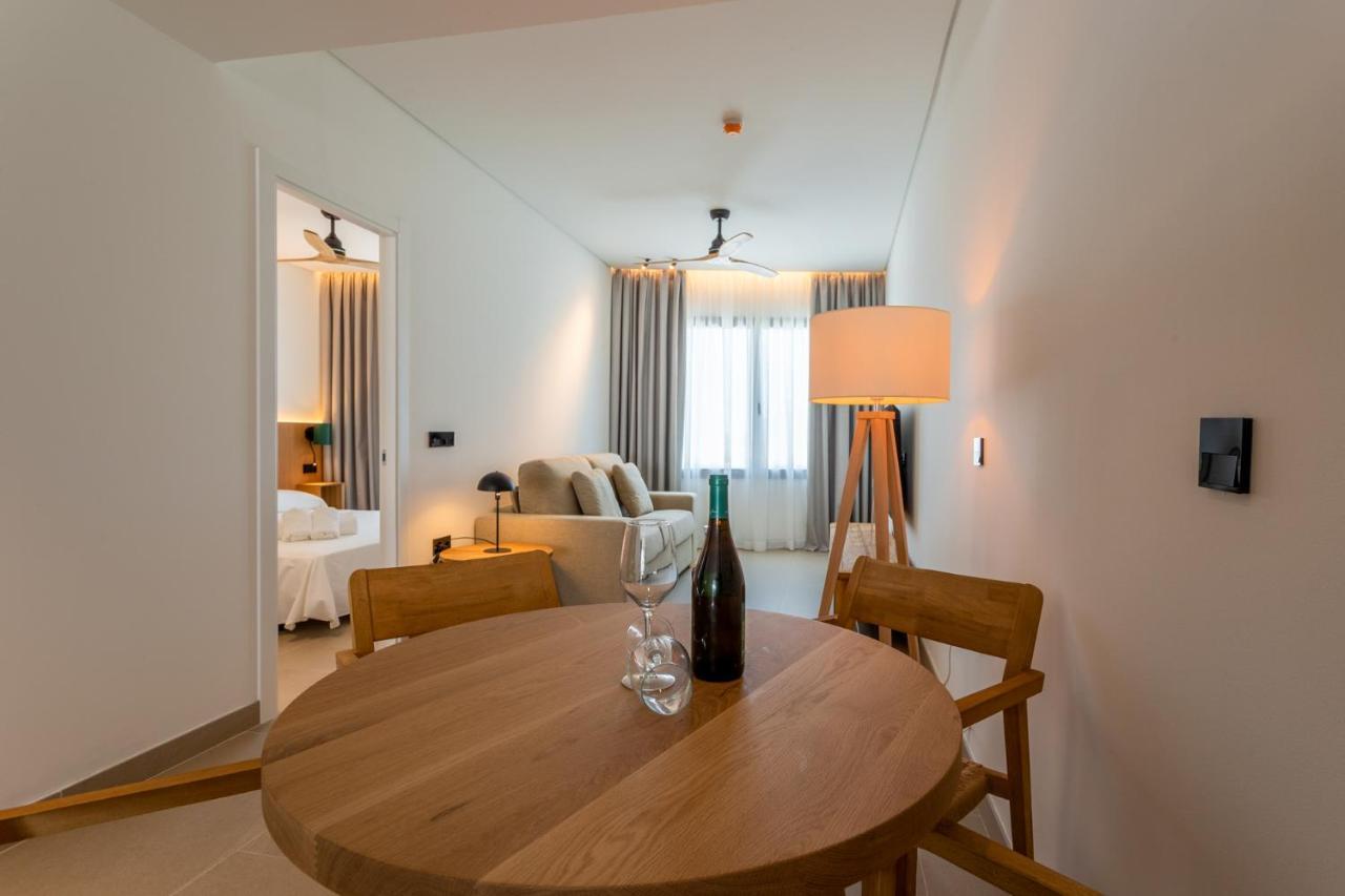 Hotel Apartamentos Hamus Conil De La Frontera Exteriör bild