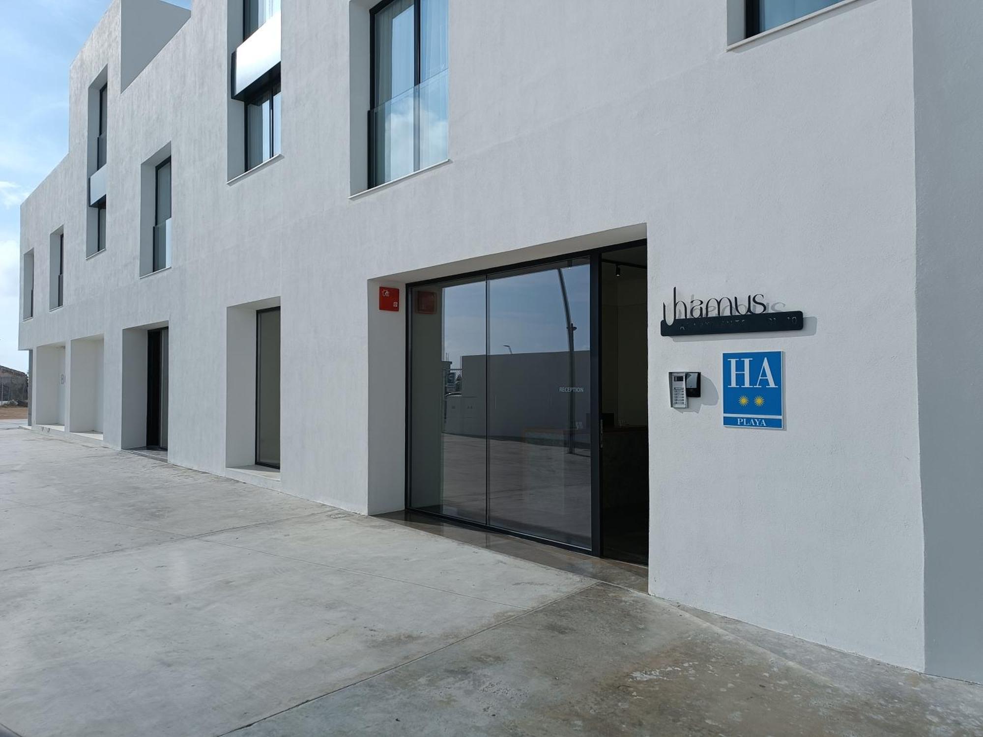 Hotel Apartamentos Hamus Conil De La Frontera Exteriör bild