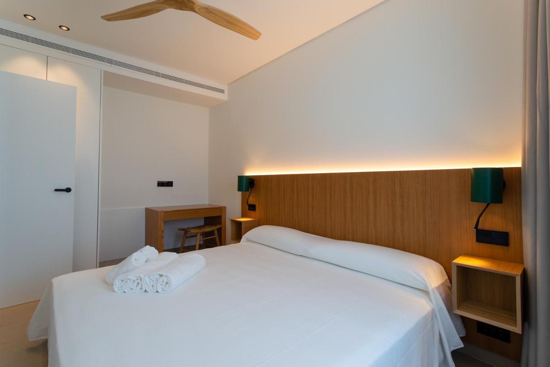 Hotel Apartamentos Hamus Conil De La Frontera Exteriör bild